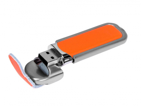 USB 3.0- флешка на 128 Гб с массивным классическим корпусом